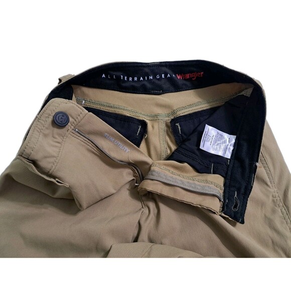 Wrangler Pants Women's 8 Tall Beige ATG All Terrain Gear Nylon Blend Hike Trail - Picture 3 of 10